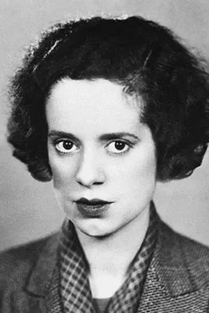 Biography photo of British actress Elsa Lanchester.
