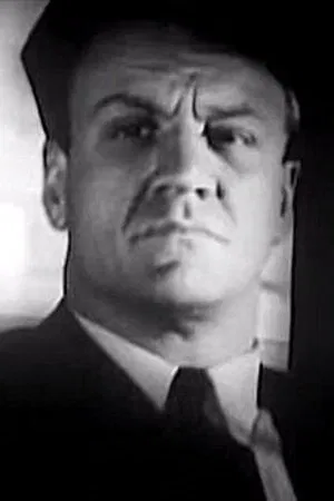 Photo of actor Lyle Latell