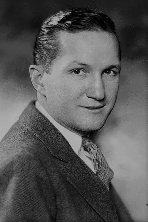 Biography photo of American actor Tom Powers.